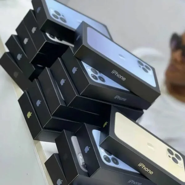 Iphone liquidation pallets - Image 6