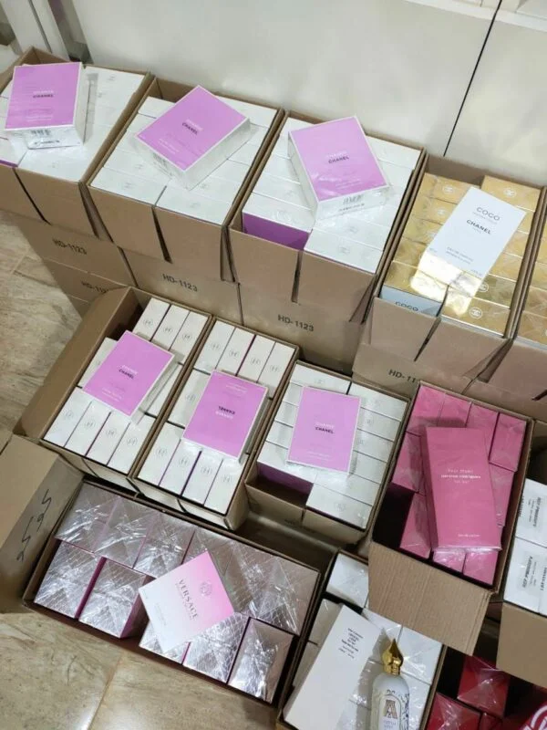Authentic perfumes Pallets - Image 8